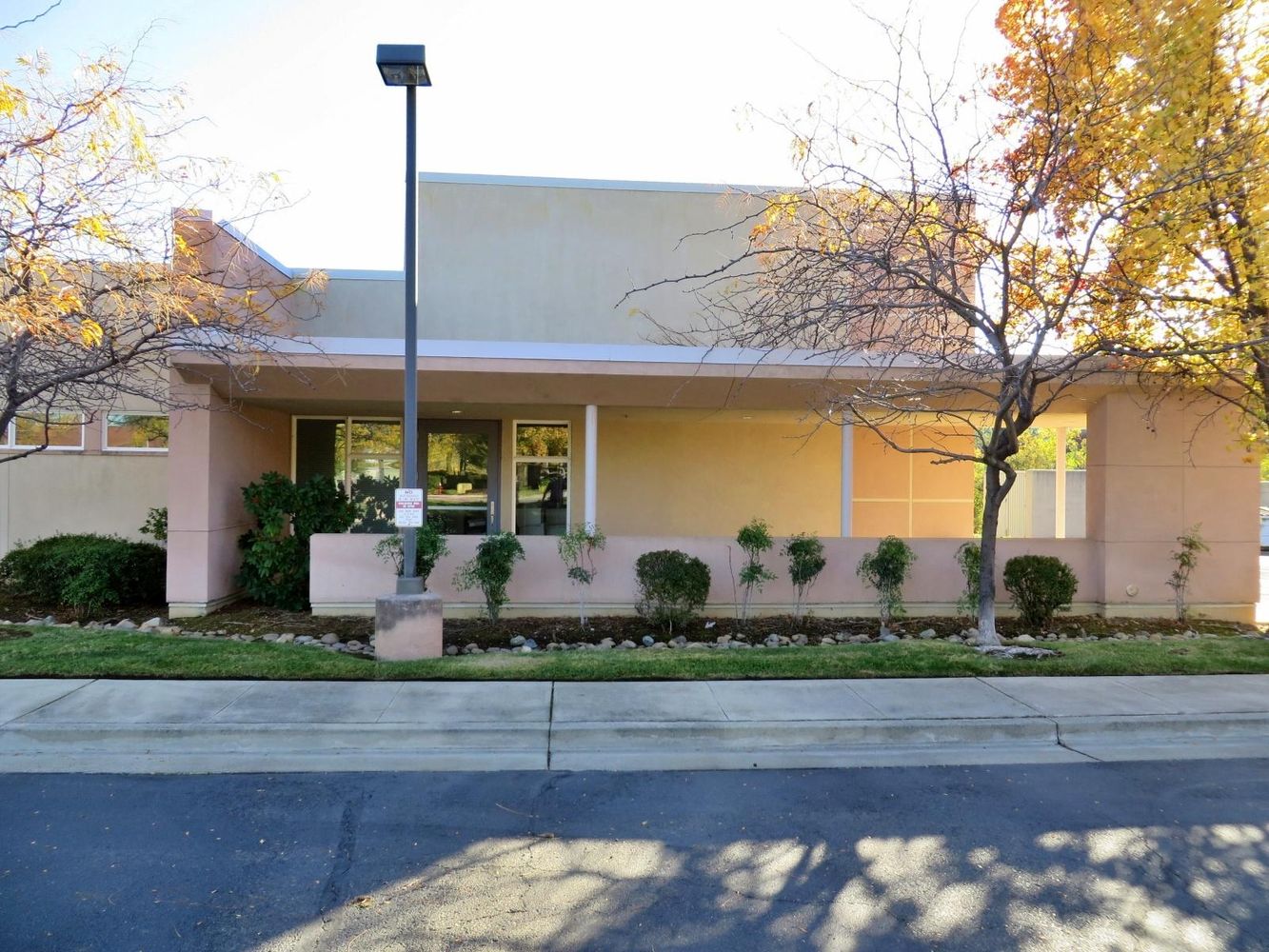 Surgery Center: 2439 Sonoma St, Redding, CA 96001